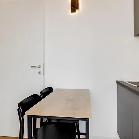 Homeby - Cozy Studio Penthouse *