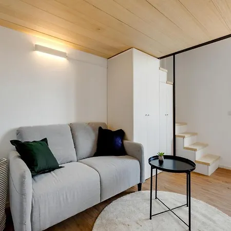 Apartment Homeby - Cozy Studio Penthouse *
