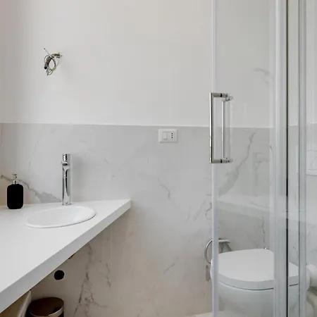Apartment Homeby - Cozy Studio Penthouse Milan
