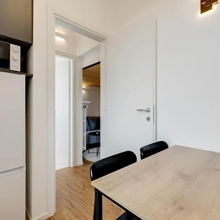 Apartment Homeby - Cozy Studio Penthouse